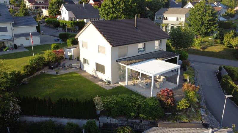 Casa familiare con vista panoramica - qualità di vita eccezionale (8)