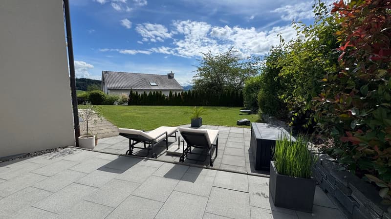 Casa familiare con vista panoramica - qualità di vita eccezionale (4)