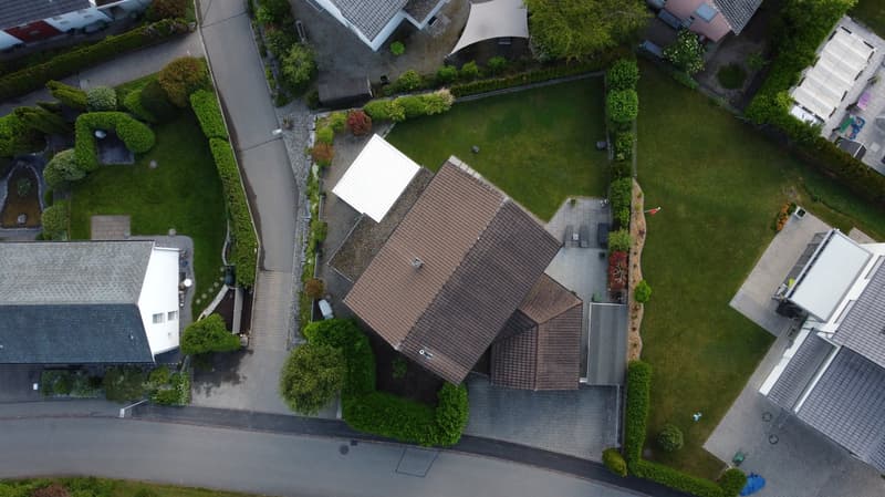 Casa familiare con vista panoramica - qualità di vita eccezionale (9)
