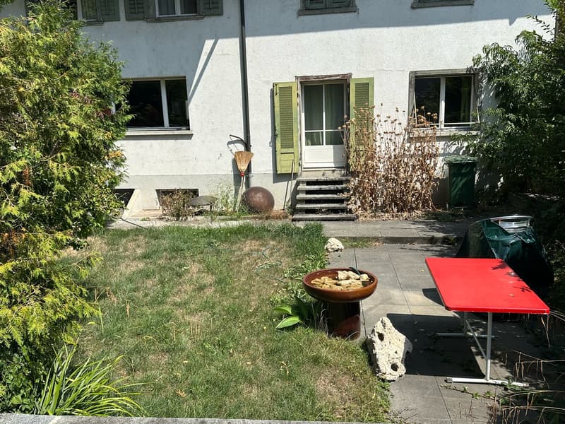 2 Familienhaus im Zentrum, ideal für Handwerker (1)
