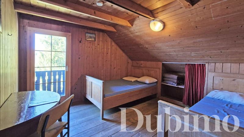 Chalet with 11 rooms on the Riviera (9)