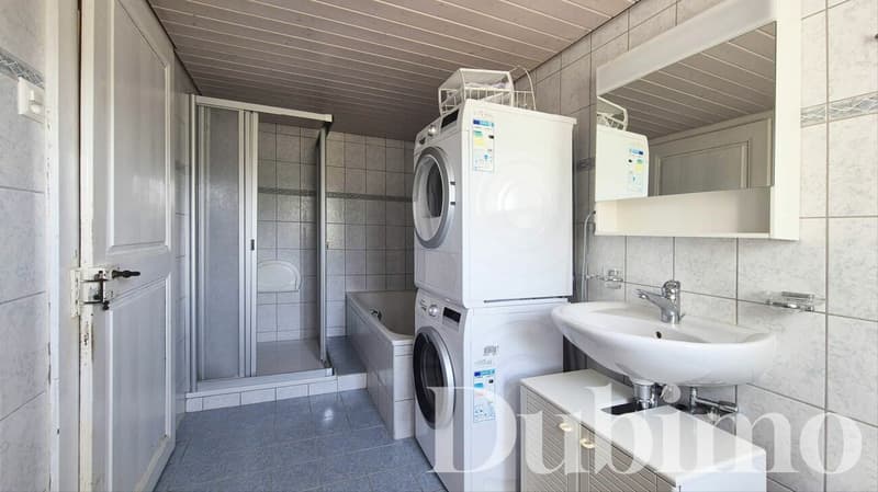Maison familiale avec 2 logements, jardin privatif, cave et possibilité de créer un 3e logement (11)