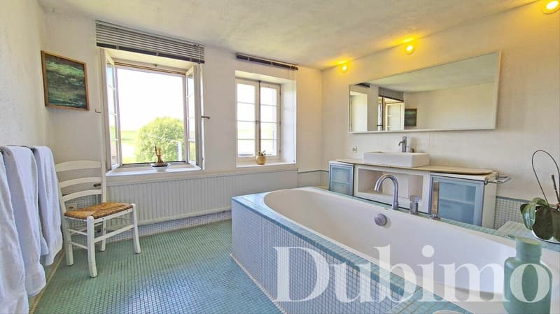 Maison familiale de 3 logements, jardin privatif, cave, carnotzet et possibilité de créer un 4e logement (5)
