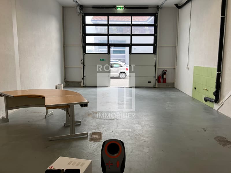 Locaux commerciaux 200 m² à louer (5)
