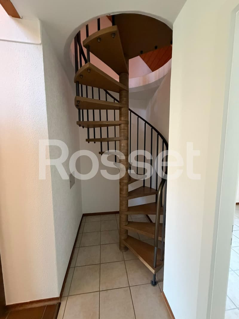 A LOUER! Appartement de 4.5 pièces au 3ème étage (9)