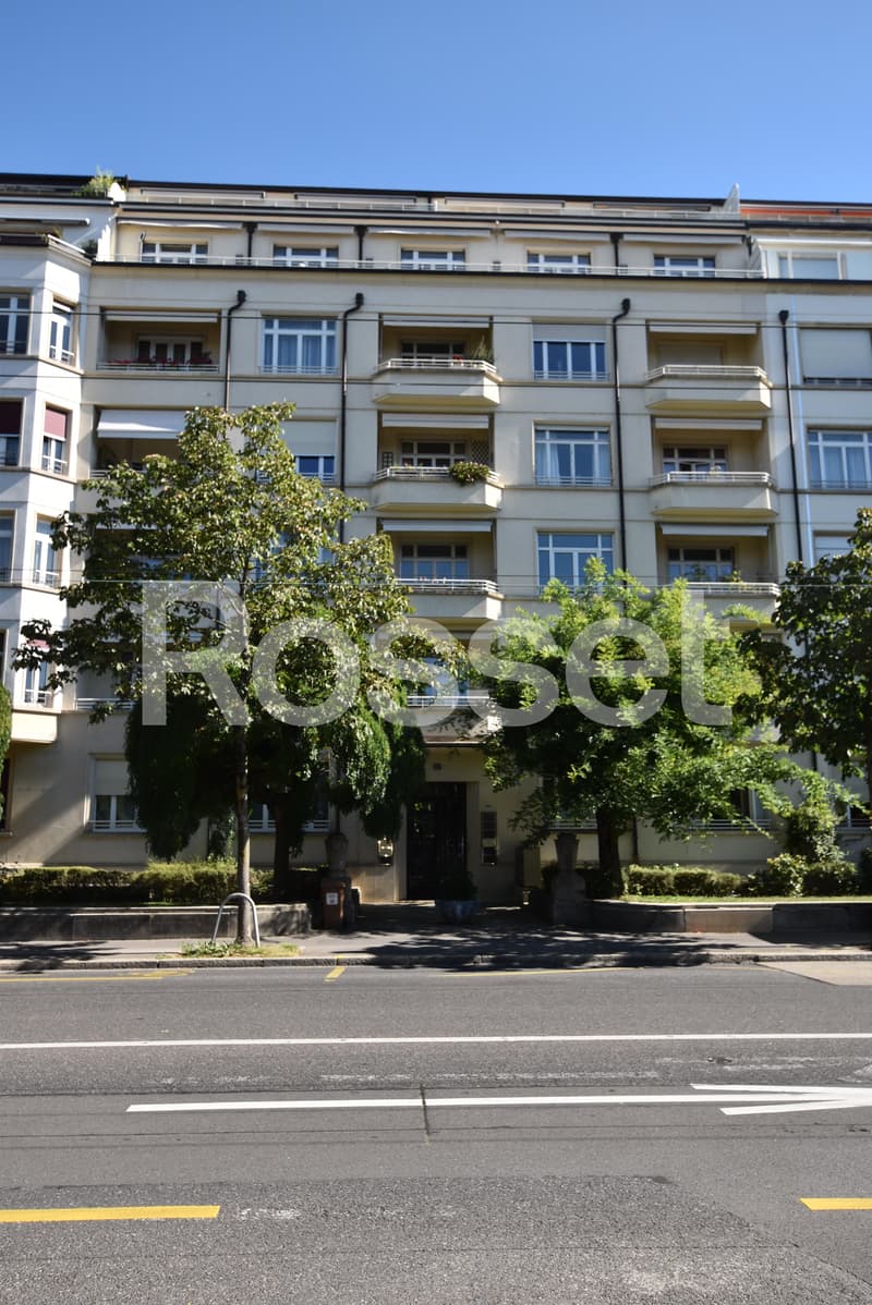 Beautiful 3.5-room apartment on the 3rd floor in the heart of Lausanne city (1)