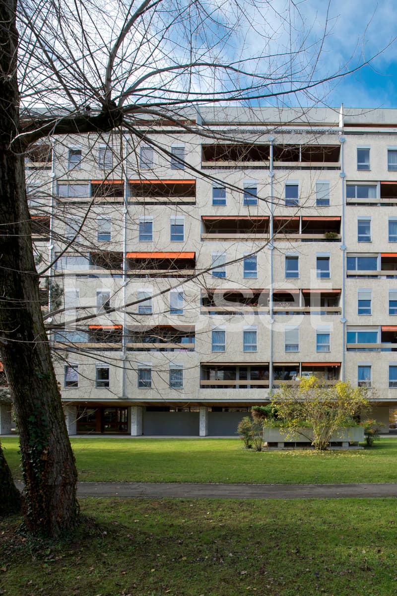 Wohnung mit 7 Zimmern im 2. Stock mit Balkon (2)