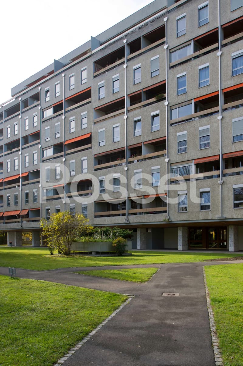 Wohnung mit 7 Zimmern im 2. Stock mit Balkon (1)