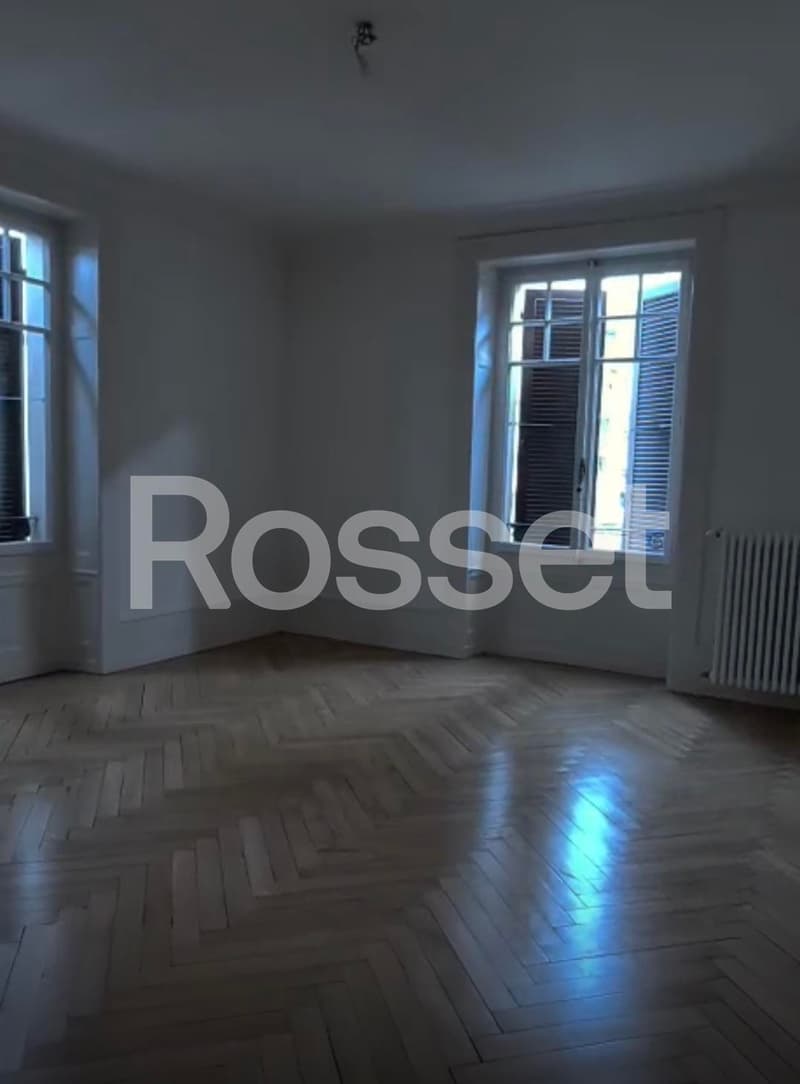 Appartamento di quattro locali al terzo piano (4)