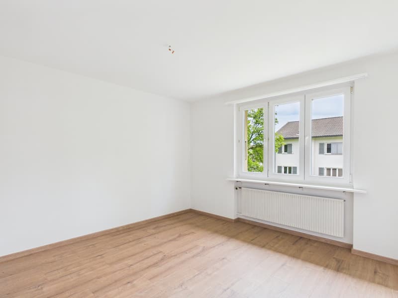 First occupancy after renovation: Bright 2.5-room apartment with balcony (6)