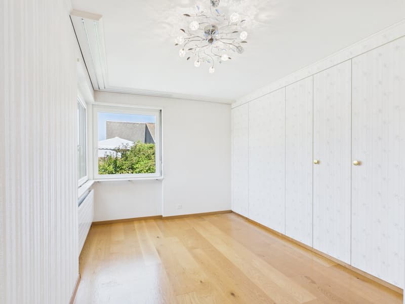 Maison de famille exclusive de 6,5 pièces avec piscine, jardin d'hiver et beaucoup de privacité à Arch BE (9)
