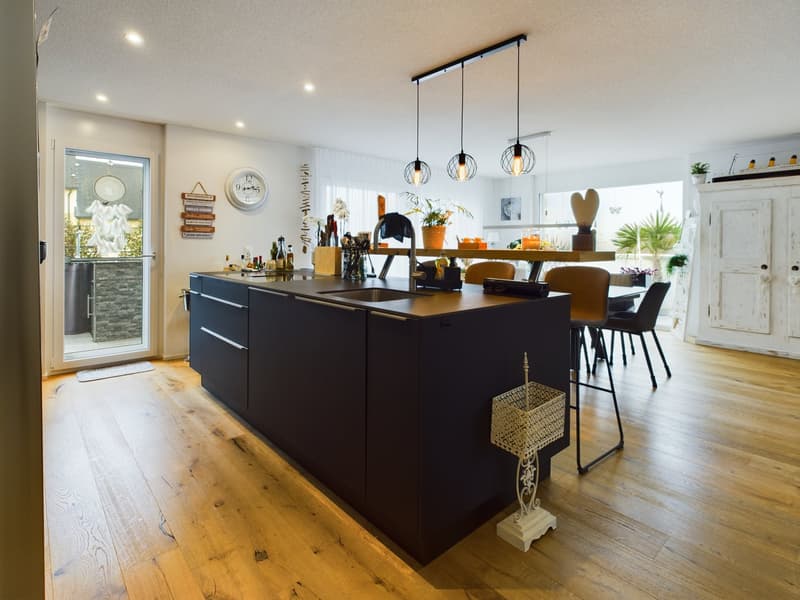 5½-room attic apartment with 152 m² terrace, direct lift access and whirlpool (6)