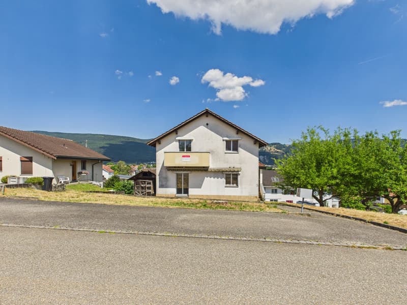 Casa con vista panoramica – oggetto di ristrutturazione con potenziale di sviluppo (16)