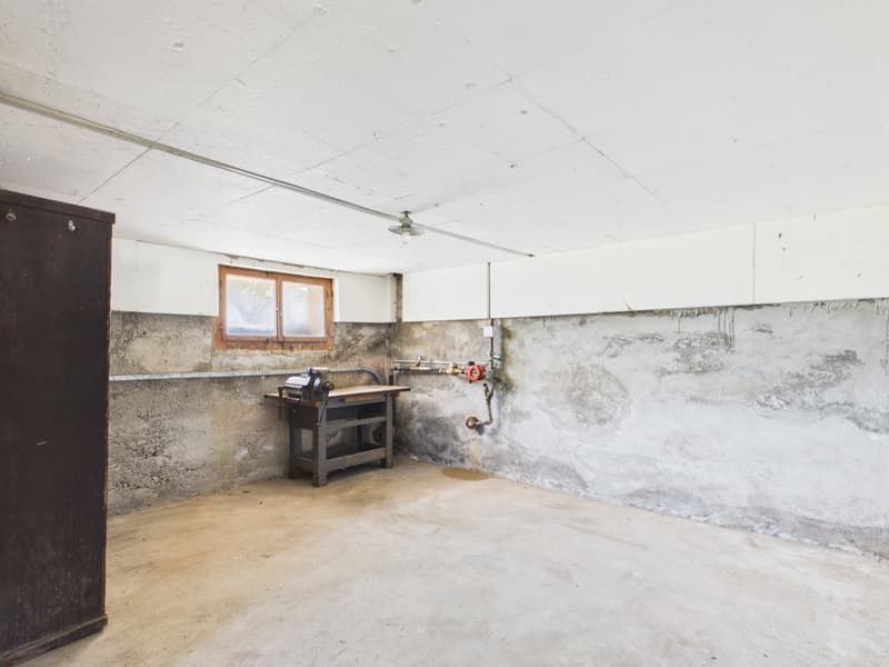 Casa con vista panoramica – oggetto di ristrutturazione con potenziale di sviluppo (15)