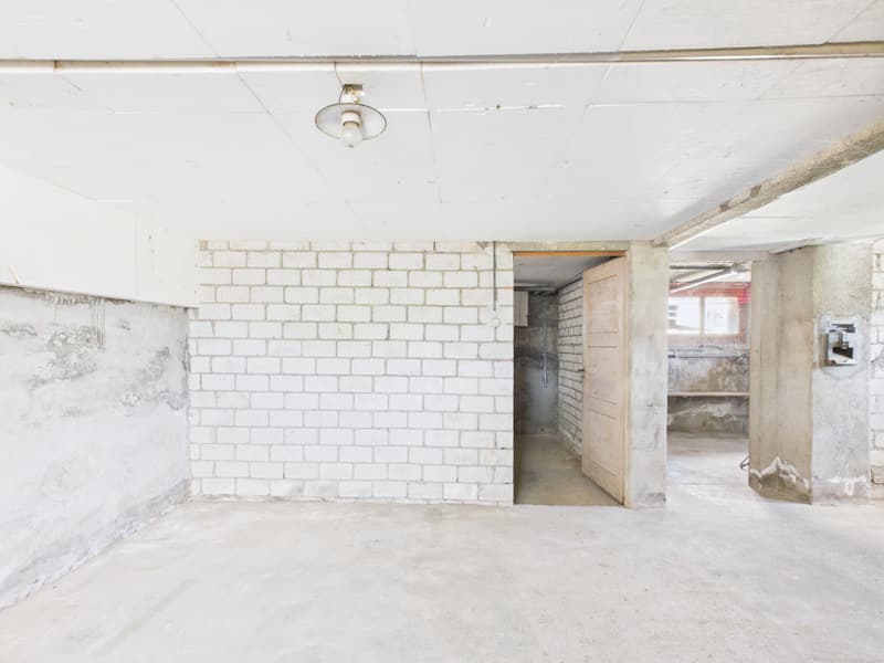 Casa con vista panoramica – oggetto di ristrutturazione con potenziale di sviluppo (14)