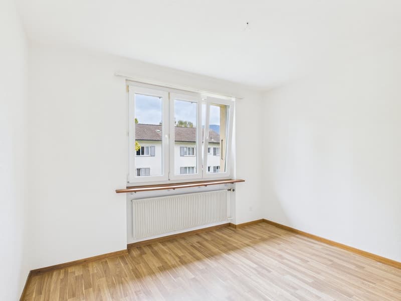 Charmante 4.5-Zimmer-Wohnung mit Balkon in Solothurn (3)
