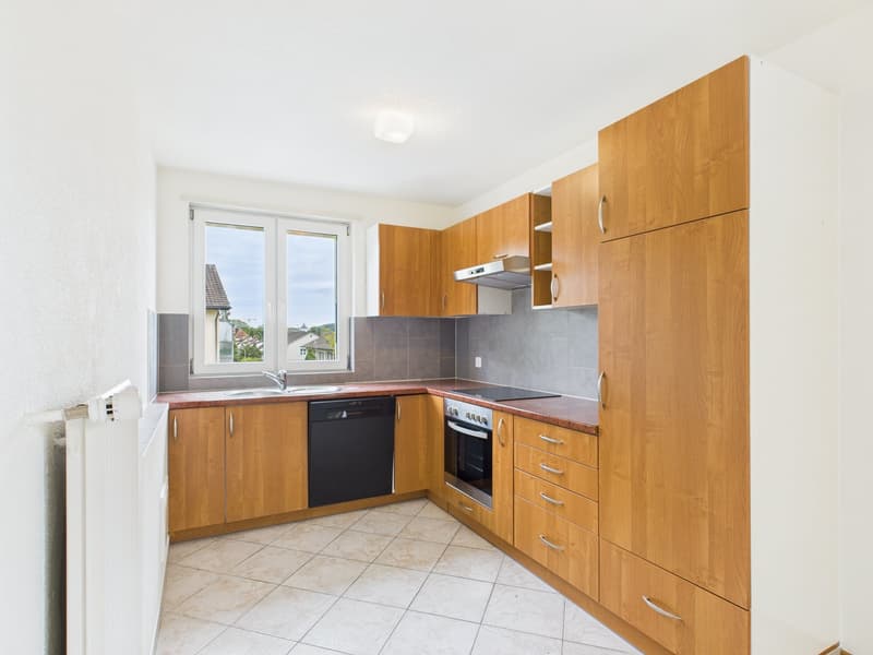Charmante 4.5-Zimmer-Wohnung mit Balkon in Solothurn (2)