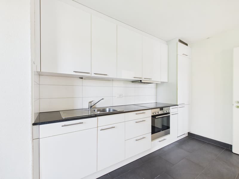Helle 4.5-Zimmer-Wohnung mit sonnigem Balkon in Aarwangen – ab sofort verfügbar! (2)