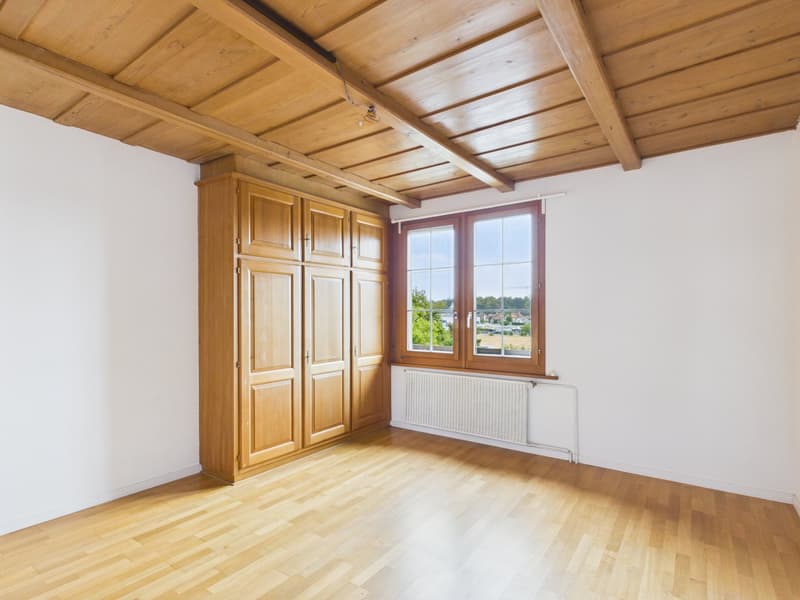 Sonniges Einfamilienhaus in ruhigem Quartier mit Waldnähe (8)