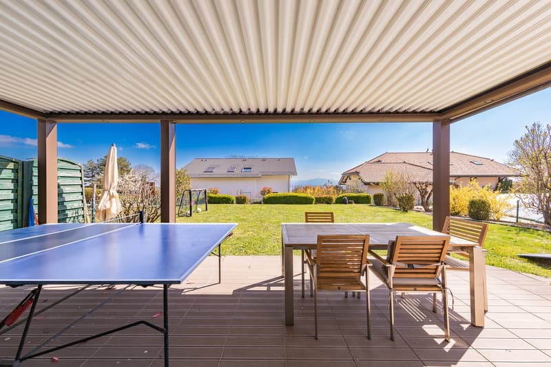 Beautiful semi-detached villa in Genolier (12)