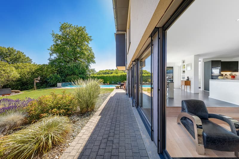 Magnifique villa contemporaine & familiale à Le Vaud (2)