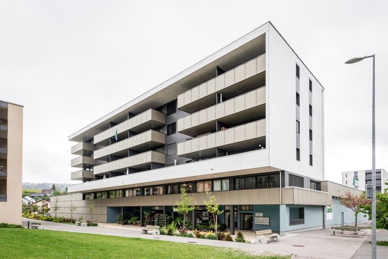3131_Immeuble façade entrée (1)