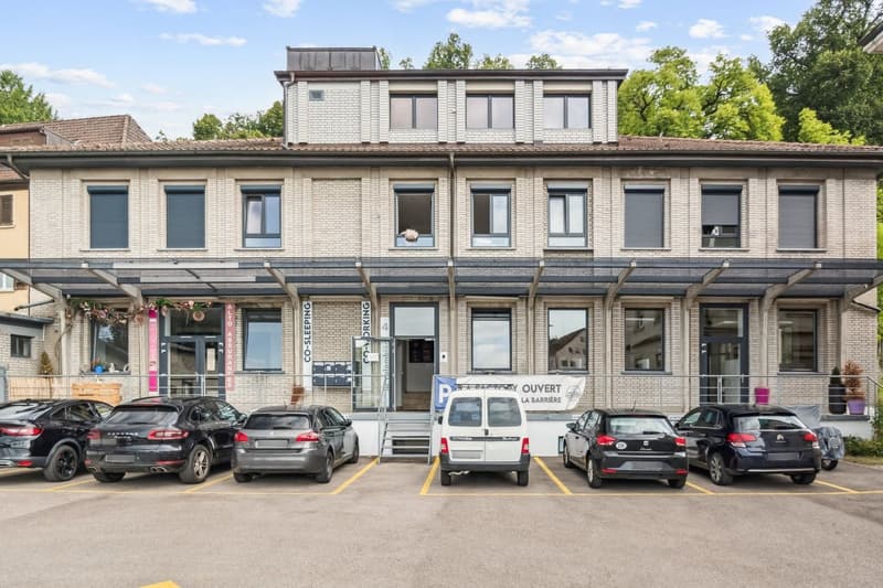 Magnifique Immeuble de rendement, rénové au centre de Porrentruy (1)