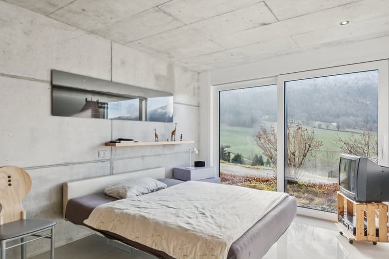 Traumwohnung, Design und funkelnder Blick auf Moutier (9)