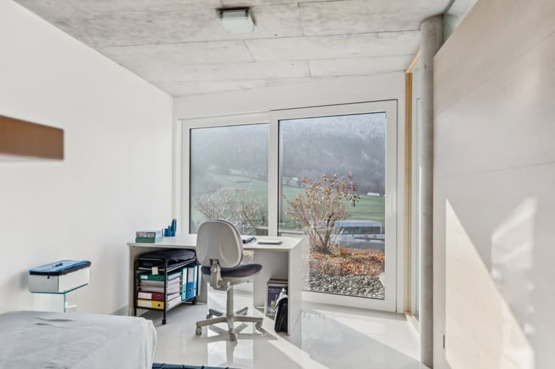 Traumwohnung, Design und funkelnder Blick auf Moutier (8)