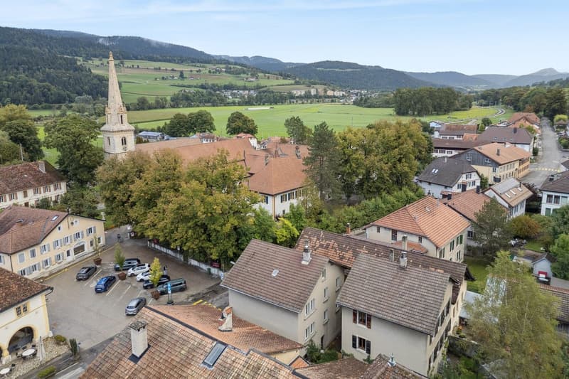 House in the city center of Môtiers, ideal for a large family (1)