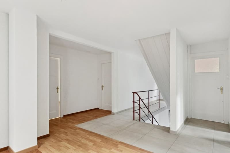 Maison centre-ville Môtiers, idéale pour une grande famille (11)