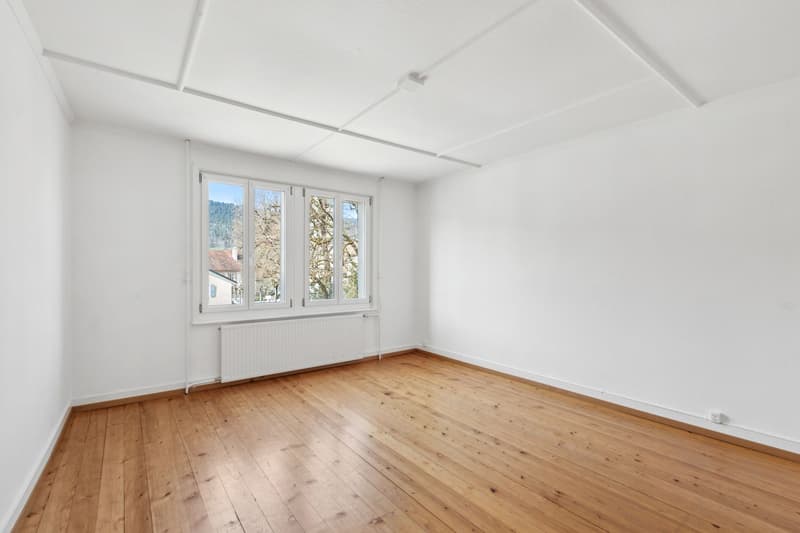 House in the city center of Môtiers, ideal for a large family (8)