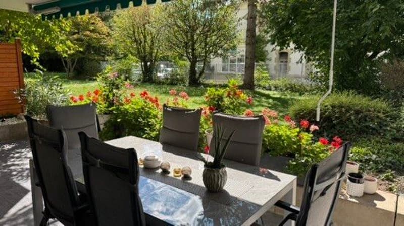 Beautiful bright apartment with garden (7)