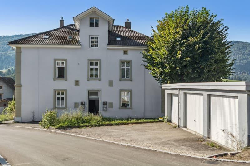 Superbe opportunité. Un bel immeuble résidentiel à vendre à Corgémont. (10)