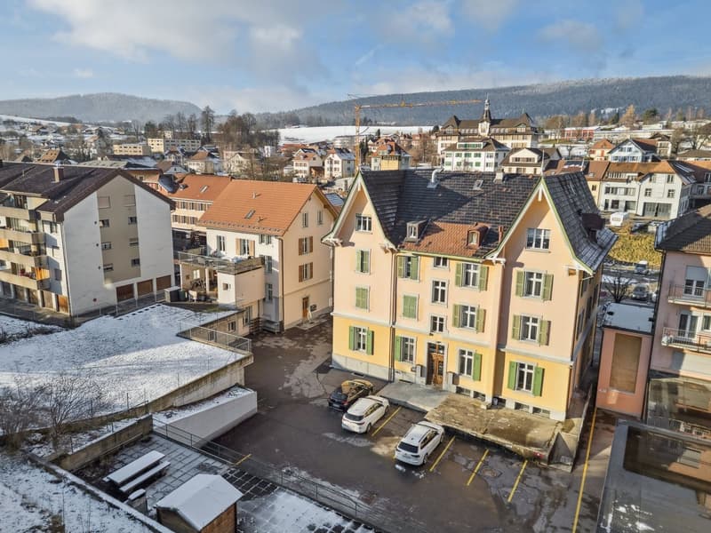 Rarity in the Heart of Reconvilier: 4.5-Room Apartment Renovated (2)