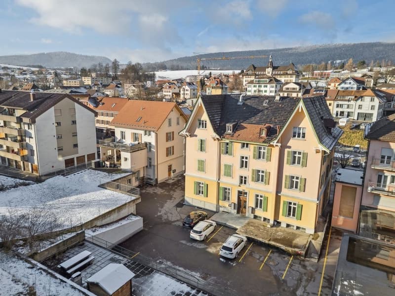 Rareté au Coeur de Reconvilier : Appartement 4.5 Pièces rénové (2)