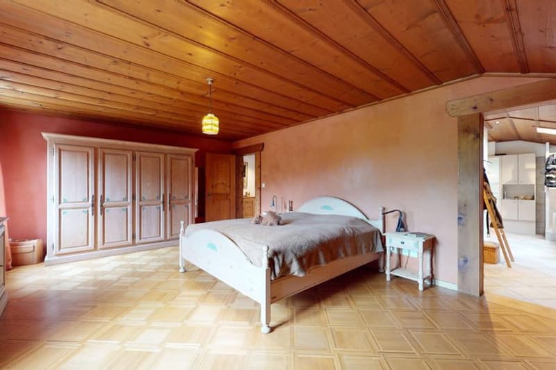 The Perfect Balance: Contemporary Elegance and Serenity in Court (8)
