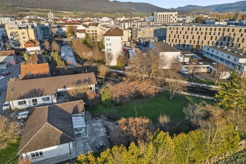 Opportunité Rare : Domaine au Bord de l'Eau & Potentiel de Développeme (5)