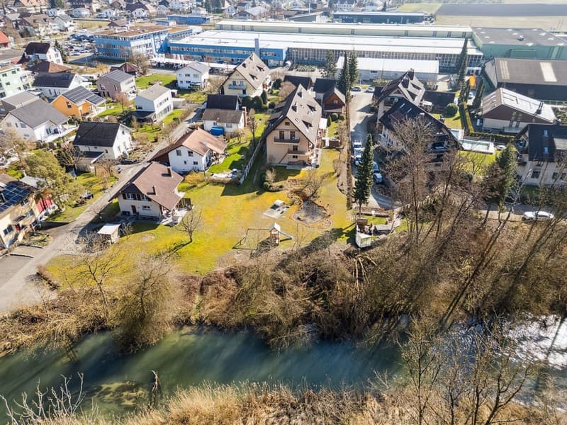 Prestigieux Duplex 5.5 pces "Pieds dans l'eau" avec Salle d'Escalade (10)
