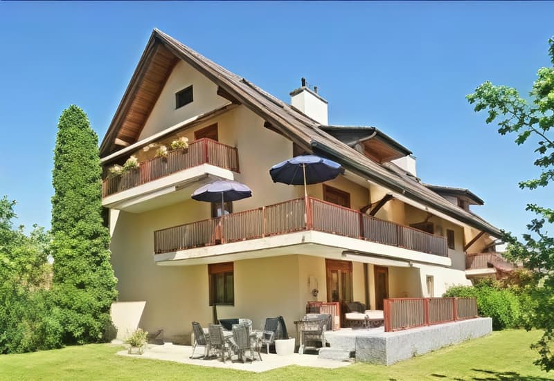 Prestigieux Duplex 5.5 pces "Pieds dans l'eau" avec Salle d'Escalade (4)
