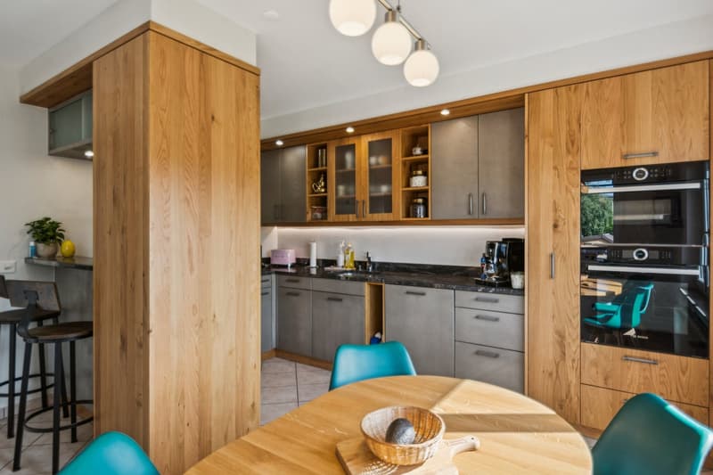 Superbe opportunité : Spacieux appartement duplex rénové en 2026 (6)
