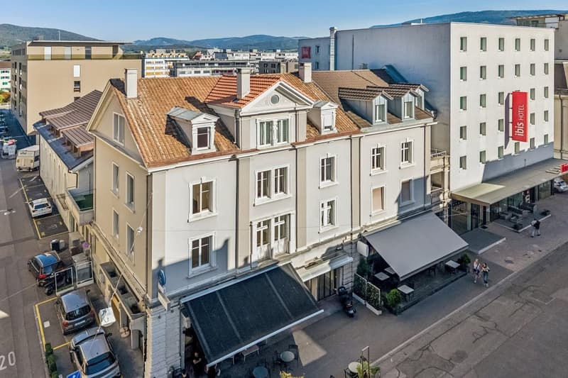 Immeuble de caractère mixte et de rendement au coeur de Delémon (4)
