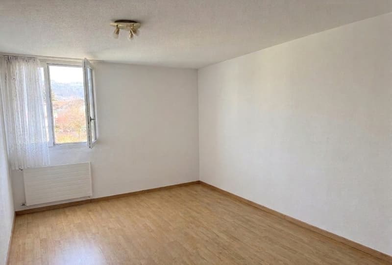 Stylish 3.5-room apartment in a quiet location in Gwatt (Thun) (3)