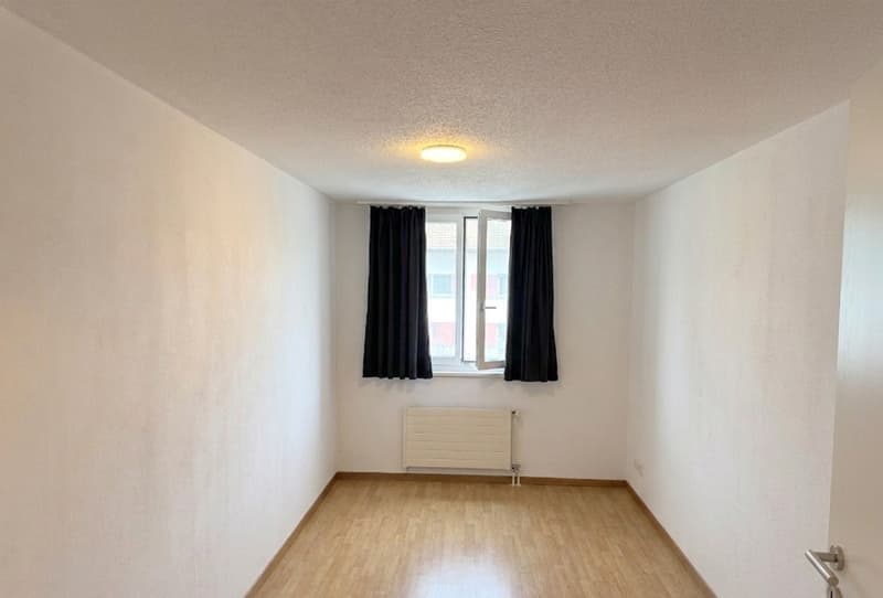 Stylish 3.5-room apartment in a quiet location in Gwatt (Thun) (7)