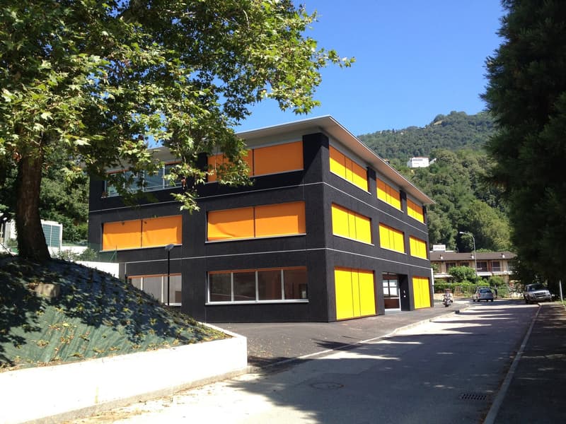 Uffici moderni forniti di aria condizionata a condizioni eccezionali in posizione strategica (3)