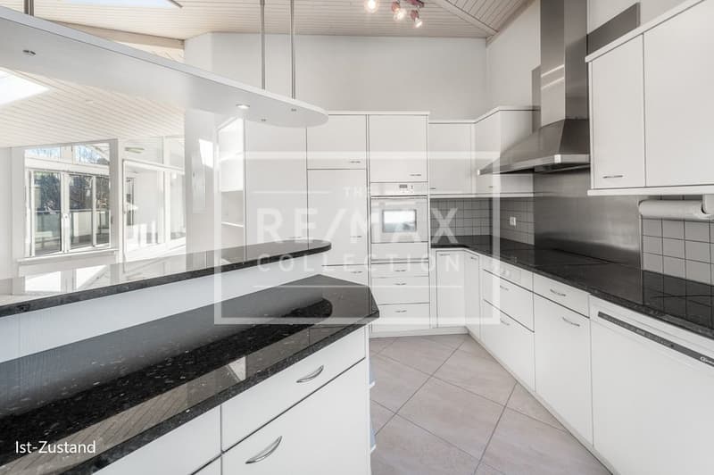 A home above the roofs of Küssnacht, living like in a single-family house with panoramic balconies (3)