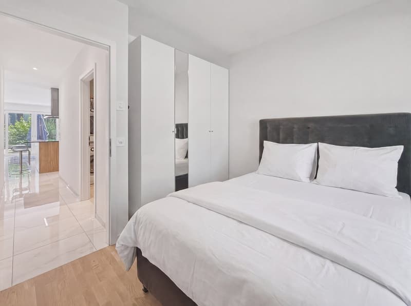 Appartement meublé de standing en rez-de-jardin (13)