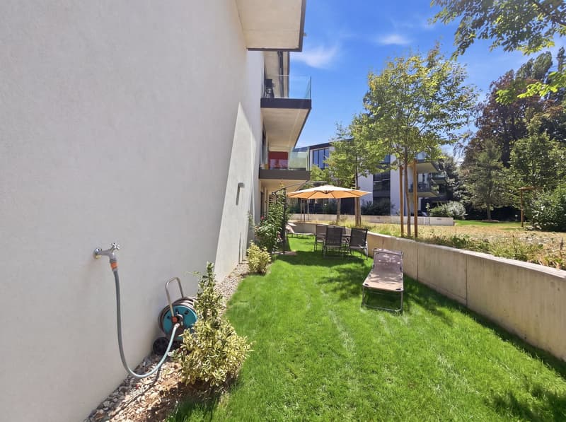 Appartement meublé de standing en rez-de-jardin (22)