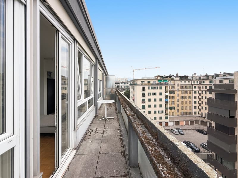 2 pezzi con ampio balcone - Ultimo piano - Hyper-centro di Ginevra (8)