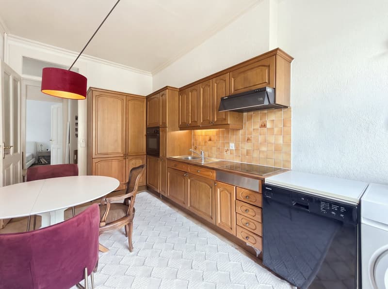 Appartement meublé avec balcons - Bail jusqu'au 31 août 2027 (10)